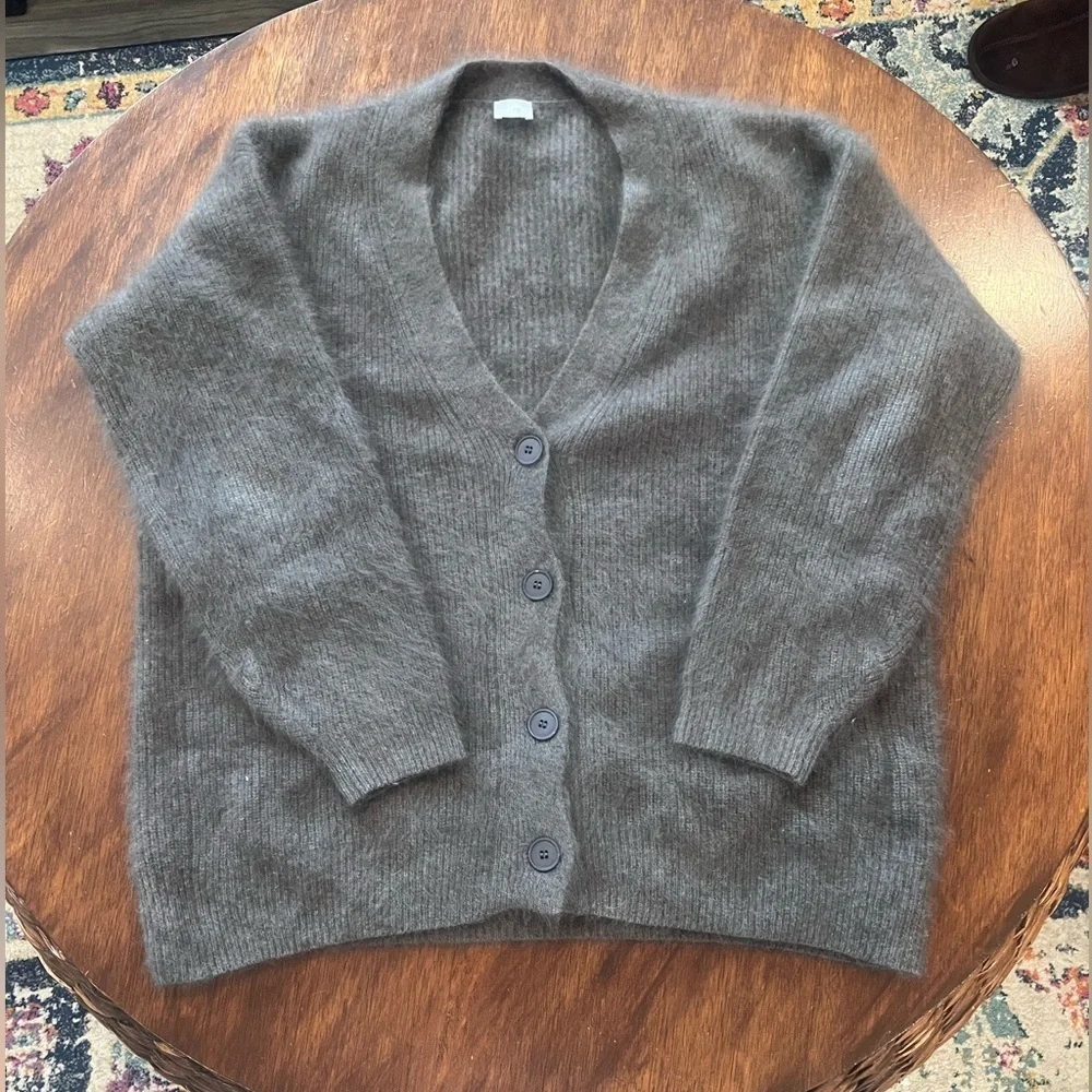 C.T. Plage Limited-Edition 100% Wool Knit Sweater – Grey – Size 36